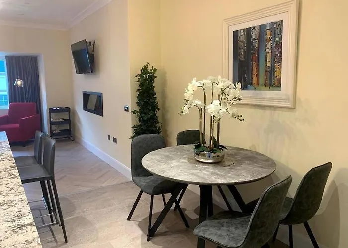 Appartement Apartment, *